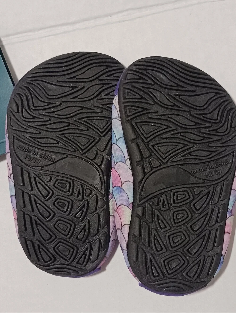 Baby Water Shoes Blue Rainbow Mermaid Print Size 18/19 , 4-3/4in Long NWT